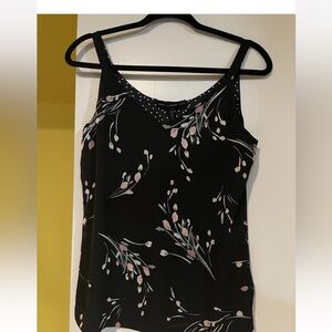 White House Black Market Top Reversible Womens Floral pink Career